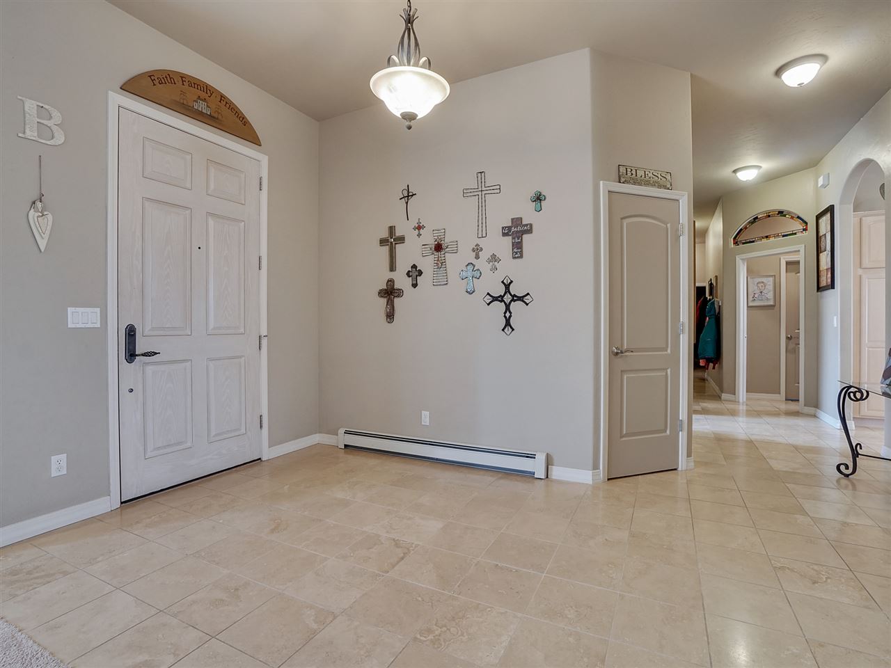897 Overview Road Grand Junction, CO 81506 - Photo 3 of 34 Gallery Image 3