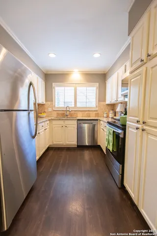 $2,495 | 8123 North New Braunfels Avenue, Unit M, San Antonio, TX 78209