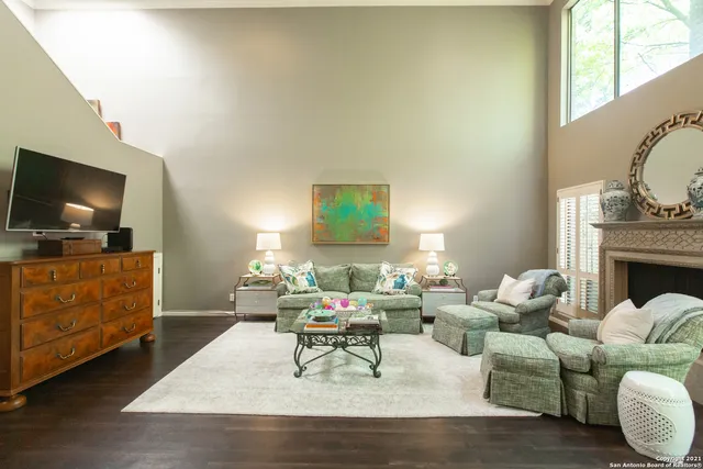 $2,495 | 8123 North New Braunfels Avenue, Unit M, San Antonio, TX 78209