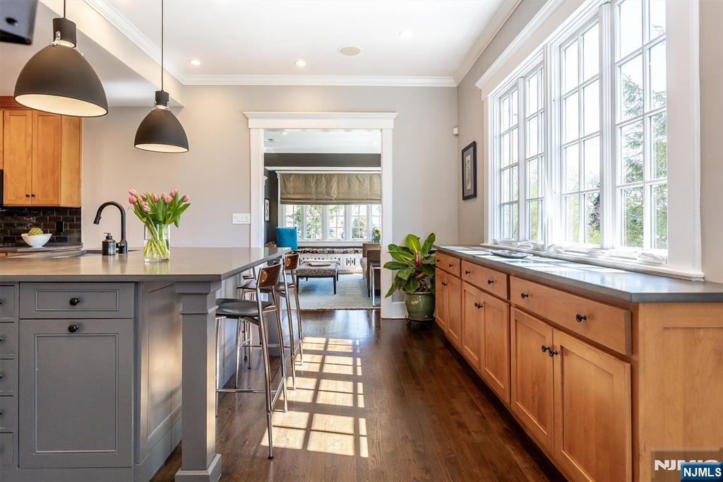 108 Durand Road Maplewood, NJ 07040 - Photo 18 of 45