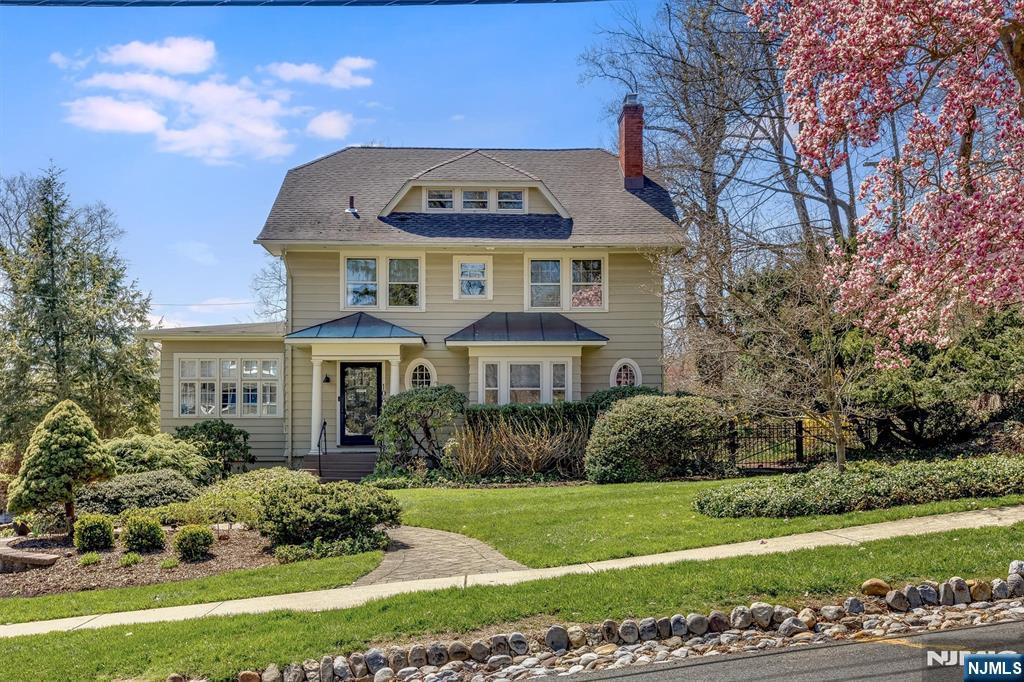 108 Durand Road Maplewood, NJ 07040 - Photo 2 of 45