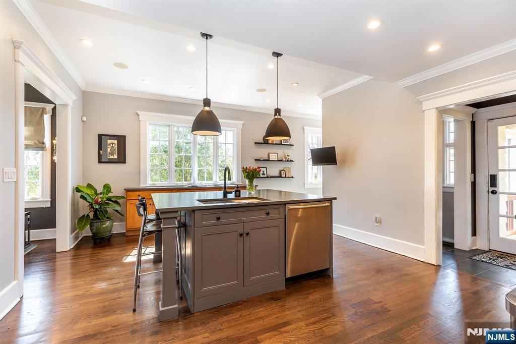 108 Durand Road Maplewood, NJ 07040 - Photo 21 of 45