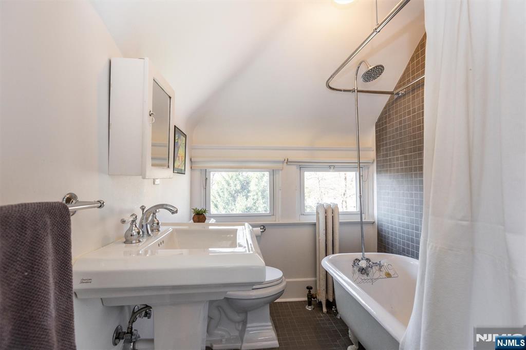 108 Durand Road Maplewood, NJ 07040 - Photo 35 of 45