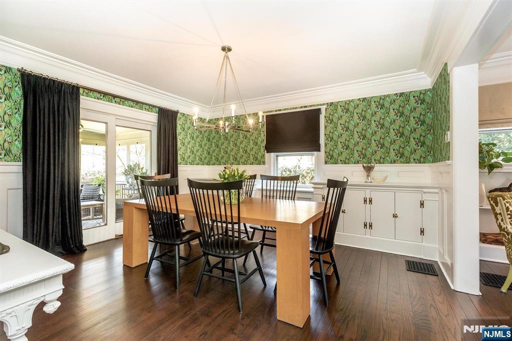 108 Durand Road Maplewood, NJ 07040 - Photo 9 of 45