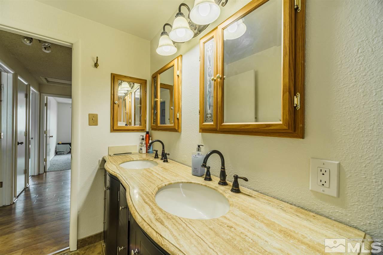 860 Cambridge Way Reno, NV 89511 - Photo 12 of 18 Photo 12