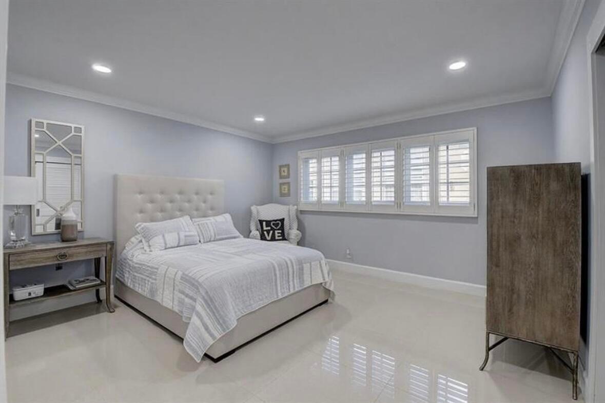 1299 South Ocean Boulevard, Unit L5 Boca Raton, FL 33432 - Photo 15 of 20 Bedroom 2