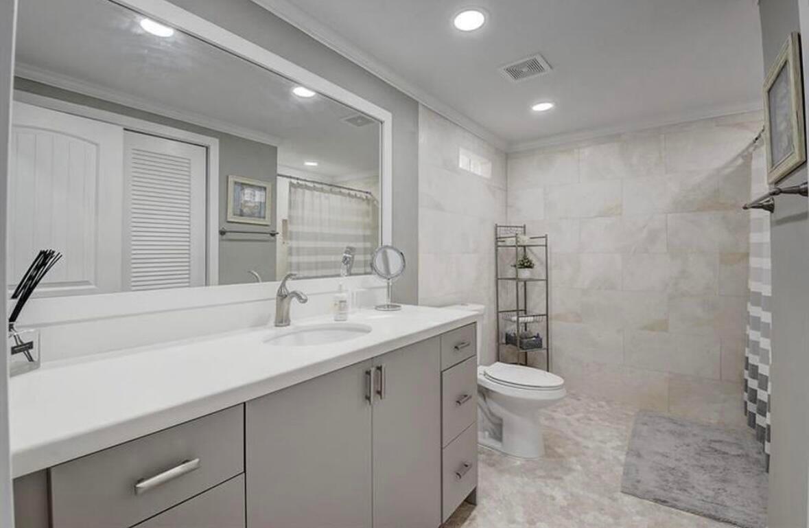 1299 South Ocean Boulevard, Unit L5 Boca Raton, FL 33432 - Photo 16 of 20 Bath 2