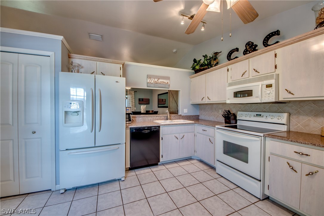 8441 Lemon Road Fort Myers, FL 33967 - Photo 12 of 32 Gallery Image 12
