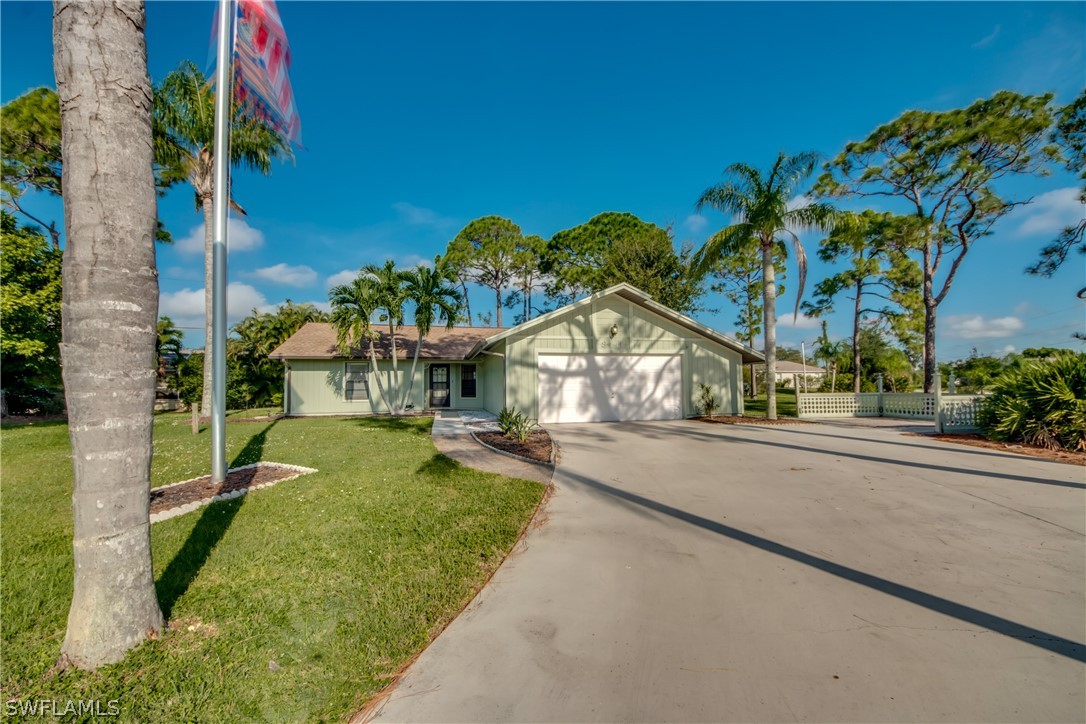 8441 Lemon Road Fort Myers, FL 33967 - Photo 3 of 32 Gallery Image 3