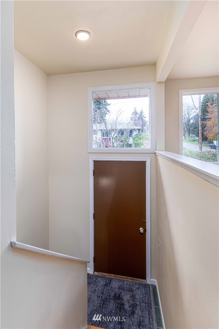 31402 10th Avenue South Federal Way, WA 98003 - Photo 15 of 24