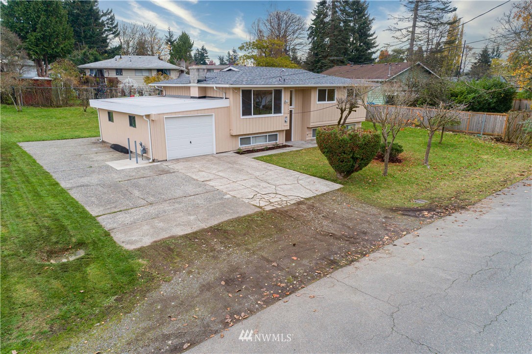 31402 10th Avenue South Federal Way, WA 98003 - Photo 4 of 24
