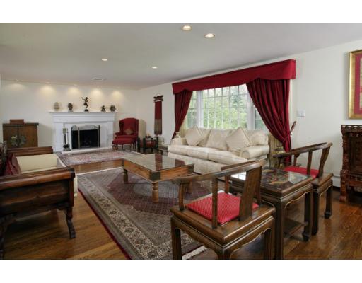 175 Chestnut Street Newton, MA 02465 - Photo 2 of 3