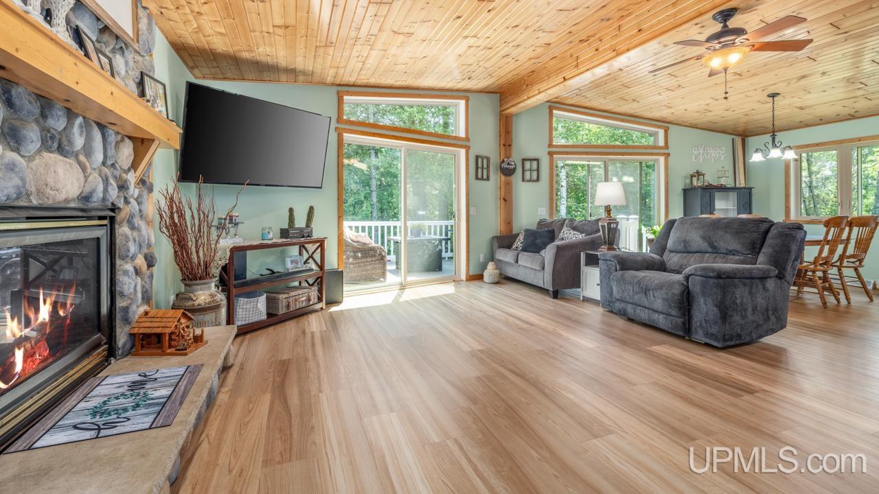 5935 Brampton 27.5 Road Gladstone, MI 49837 - Photo 8 of 45