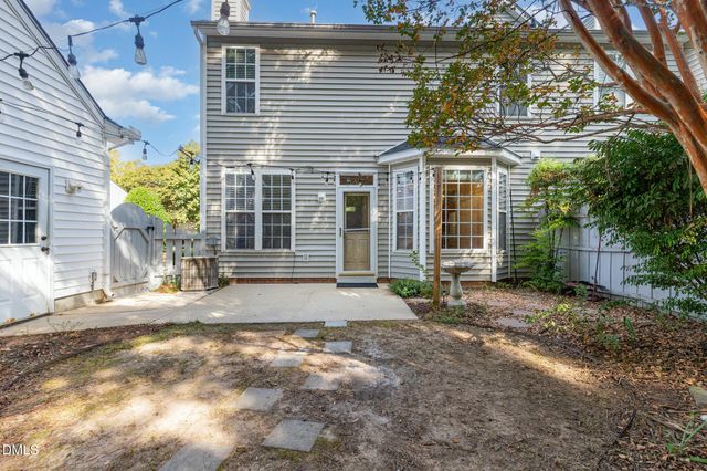 $373,900 | 2008 Silky Dogwood Trail, Apex, NC 27502