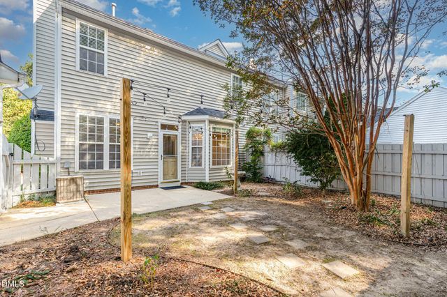 $373,900 | 2008 Silky Dogwood Trail, Apex, NC 27502