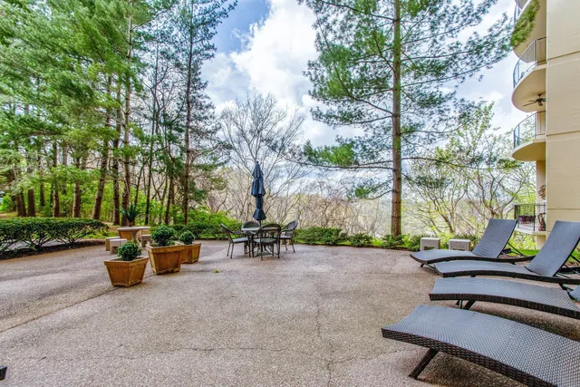 $435,000 | 6666 Brookmont Terrace, Unit 307, Nashville, TN 37205
