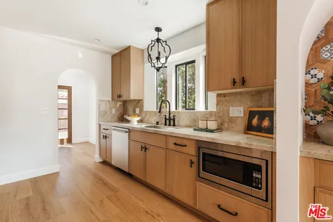 $1,499,000 | 3936 Olmsted Avenue, Los Angeles, CA 90008