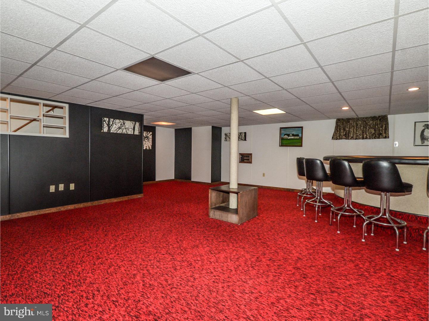 2514 Wasser Road Pennsburg, PA 18073 - Photo 10 of 25 Family Room