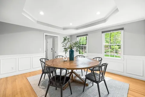 $2,100,000 | 1 Woronoco Drive, Natick, MA 01760