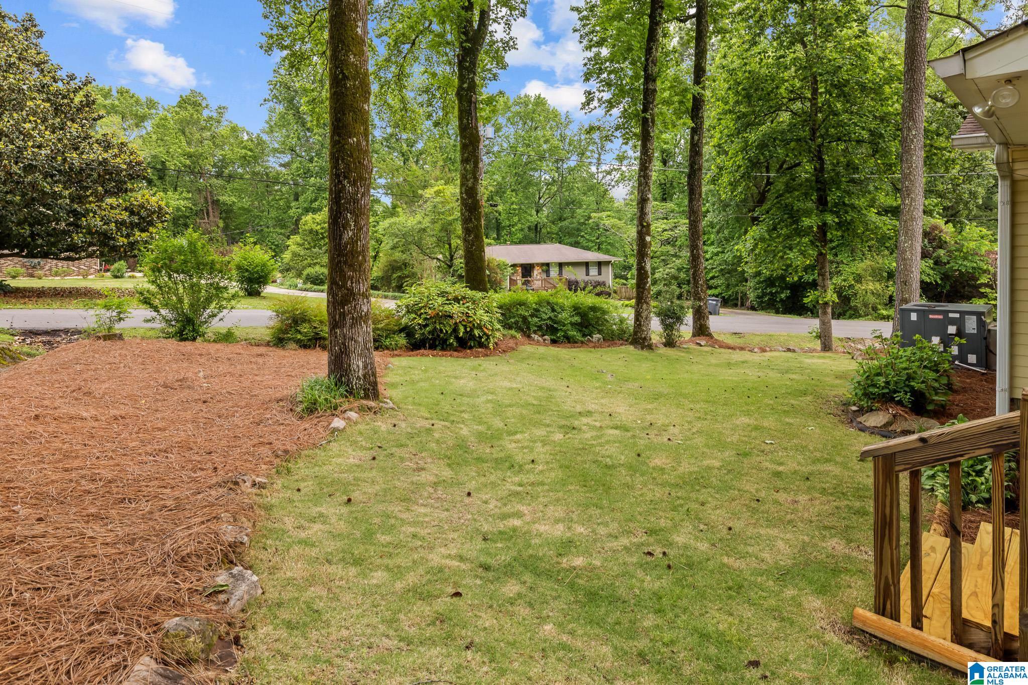 3434 Rock Ridge Circle Birmingham, AL 35210 - Photo 7 of 33