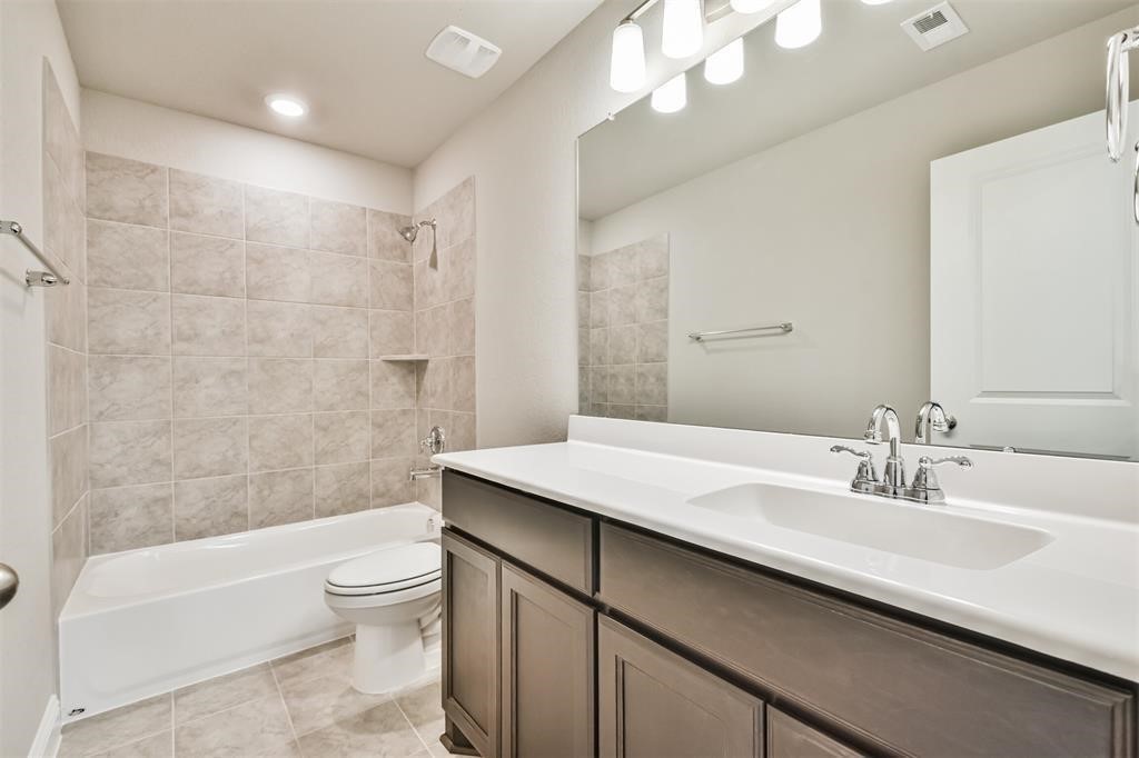 2724 Altissimo Court Spring, TX 77386 - Photo 10 of 15