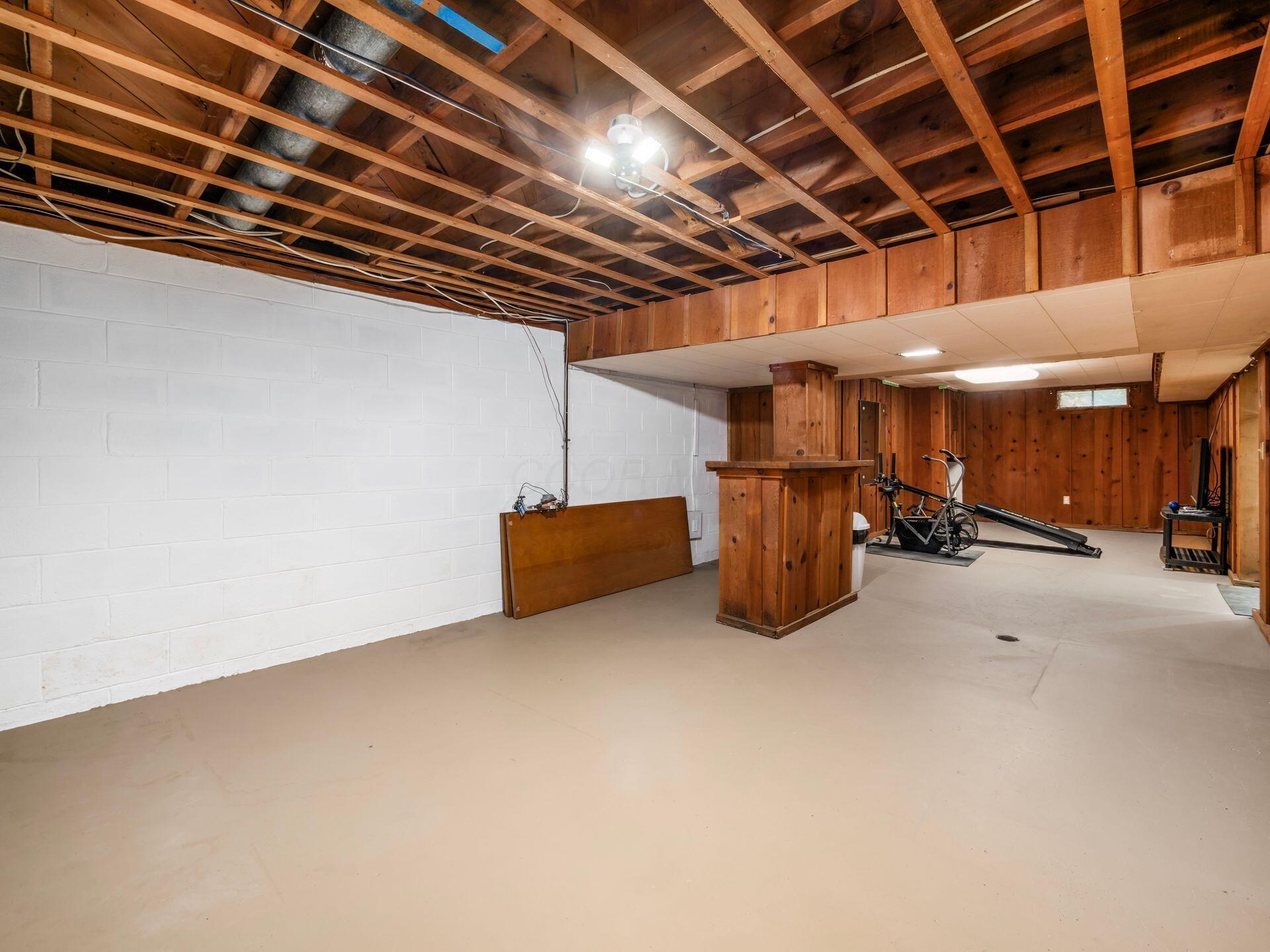 1639 East Cooke Road Columbus, OH 43224 - Photo 25 of 35