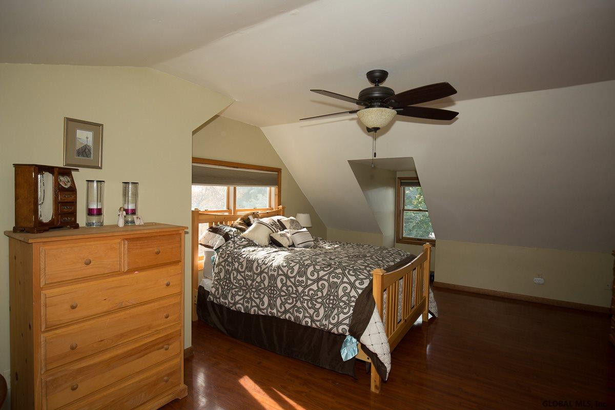 5 Glennon Road Colonie, NY 12110 - Photo 9 of 18 Photo 9