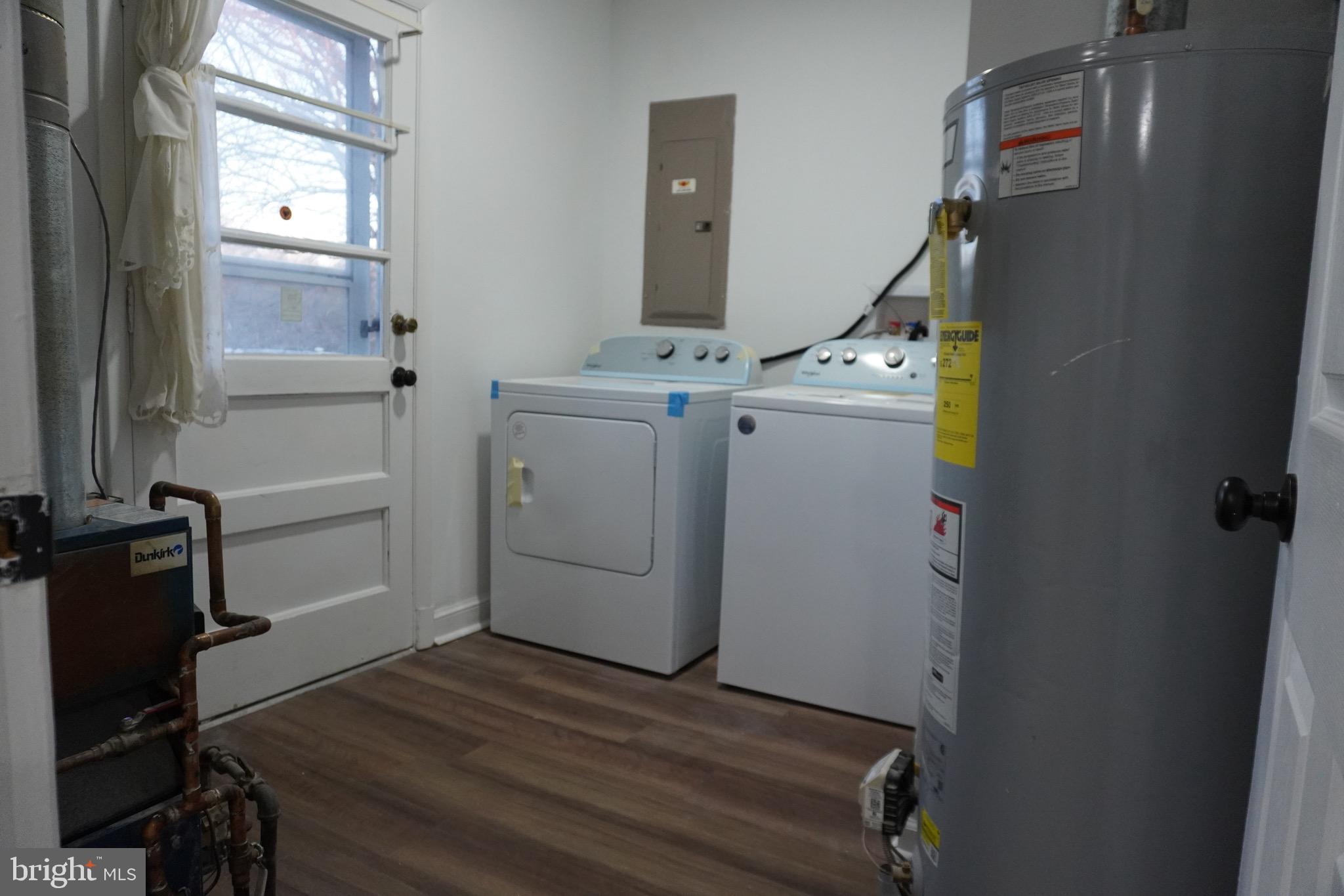 6618 Napoli Road Temple Hills, MD 20748 - Photo 35 of 49 Laundry/ utility room, new washer and dryer