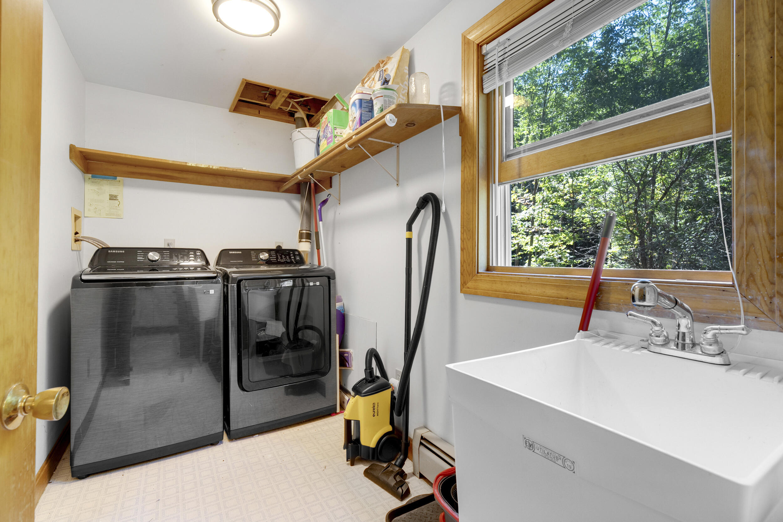 7 Gore Road Raymond, ME 04071 - Photo 15 of 35 22_7gore-16