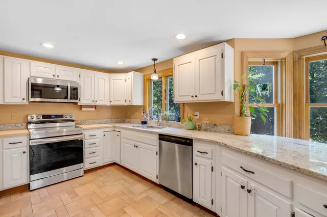 $474,900 | 7 Gore Road, Raymond, ME 04071