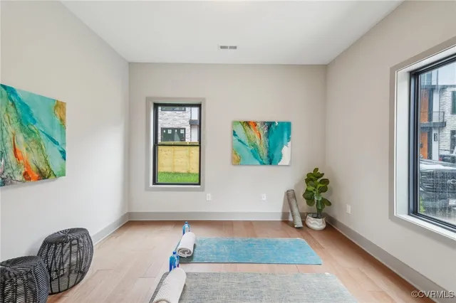 a view of gallery with shower