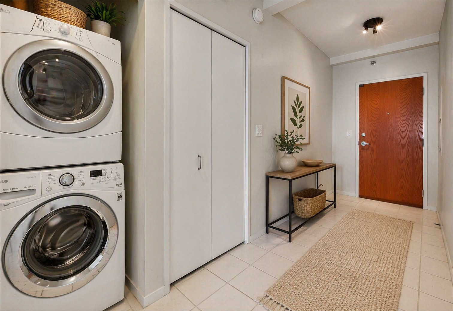 701 South Wells Street, Unit 2005 Chicago, IL 60607 - Photo 14 of 26