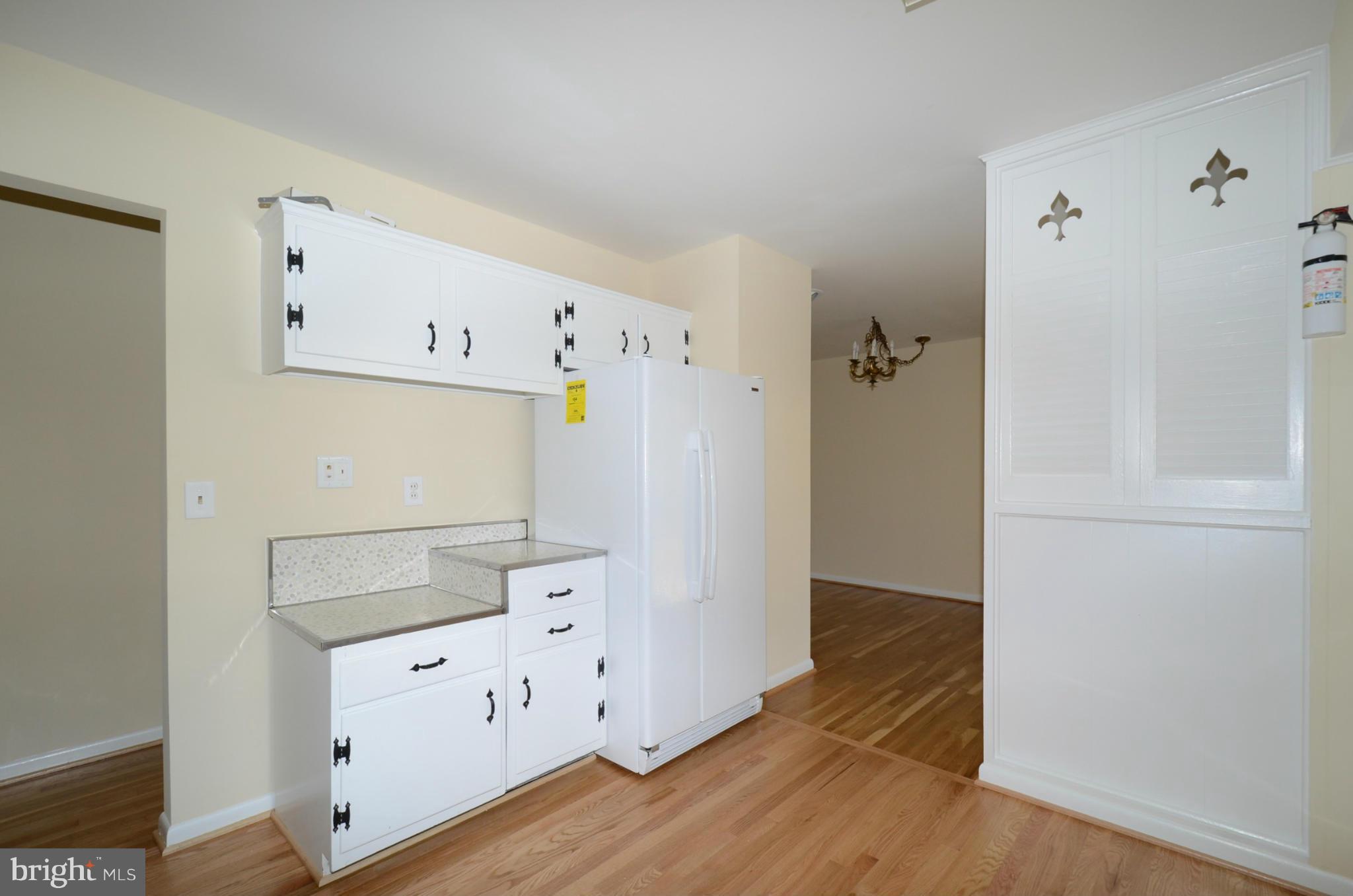 7847 Brompton Street Springfield, VA 22152 - Photo 2 of 30 Kitchen