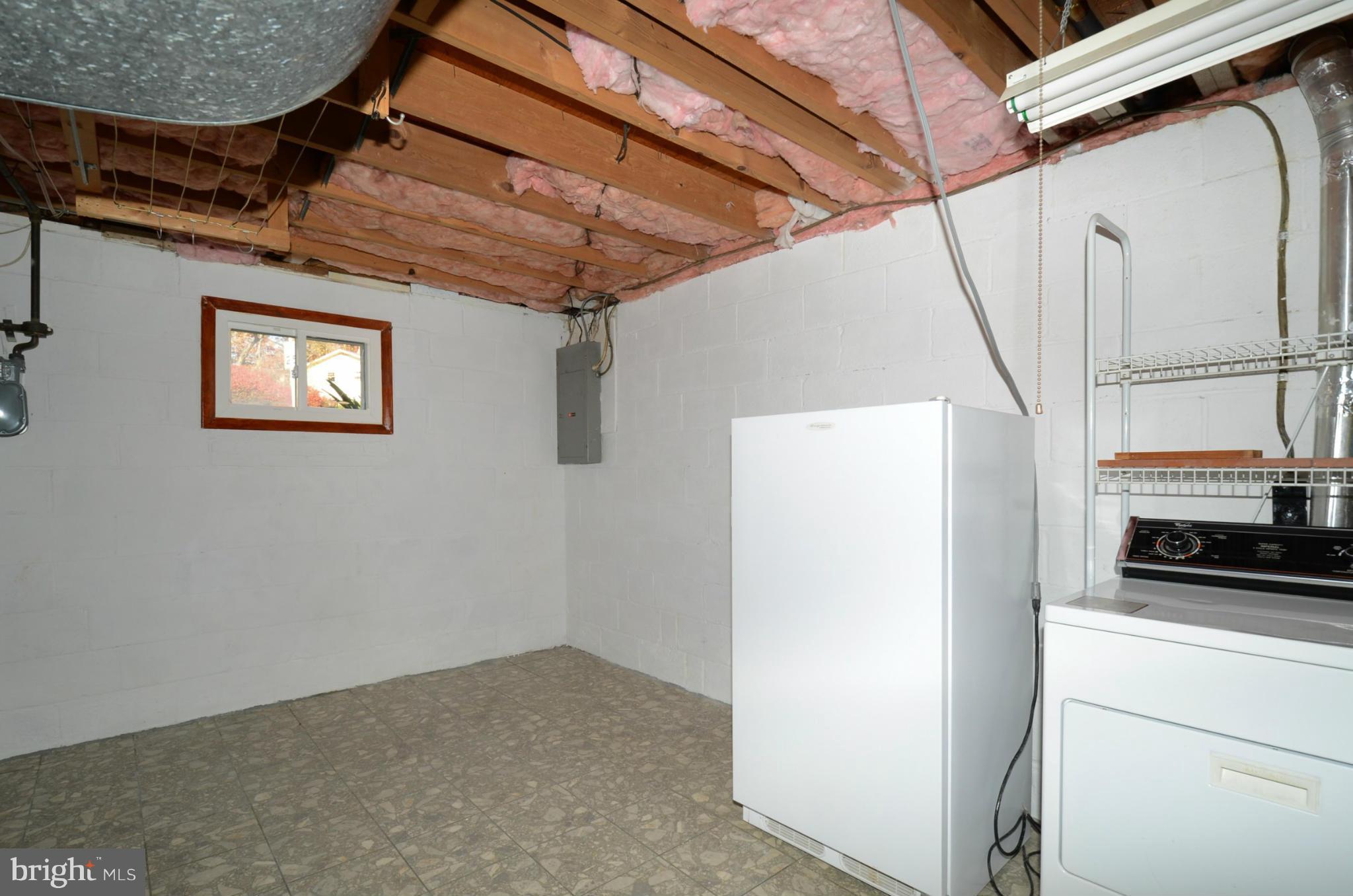 7847 Brompton Street Springfield, VA 22152 - Photo 23 of 30 Utility Room /Laundry