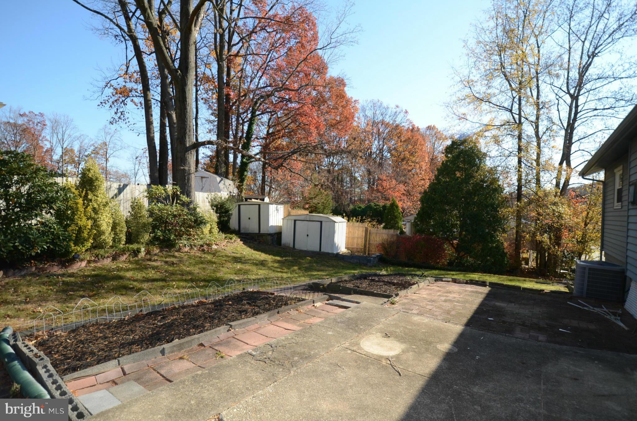 7847 Brompton Street Springfield, VA 22152 - Photo 29 of 30 Exterior (Rear)