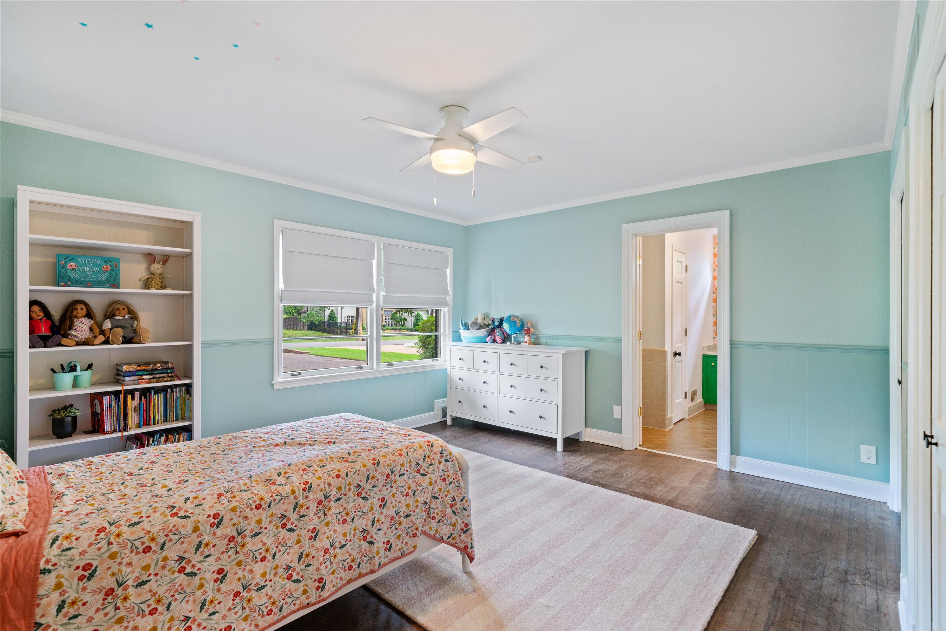 4391 Barfield Road Memphis, TN 38117 - Photo 12 of 25 a bedroom with furniture and window