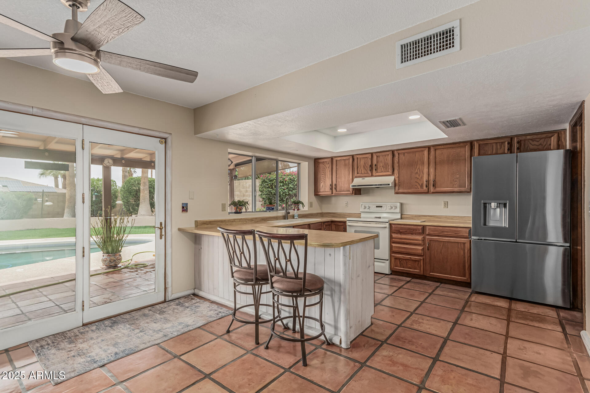 4229 East Pearce Road Phoenix, AZ 85044 - Photo 10 of 42 15 Pearce