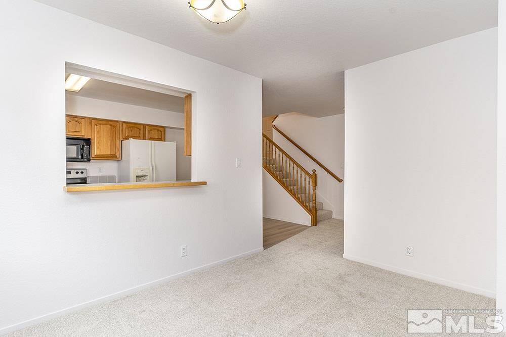 581 Tarn Way Reno, NV 89503 - Photo 5 of 20 Photo 5