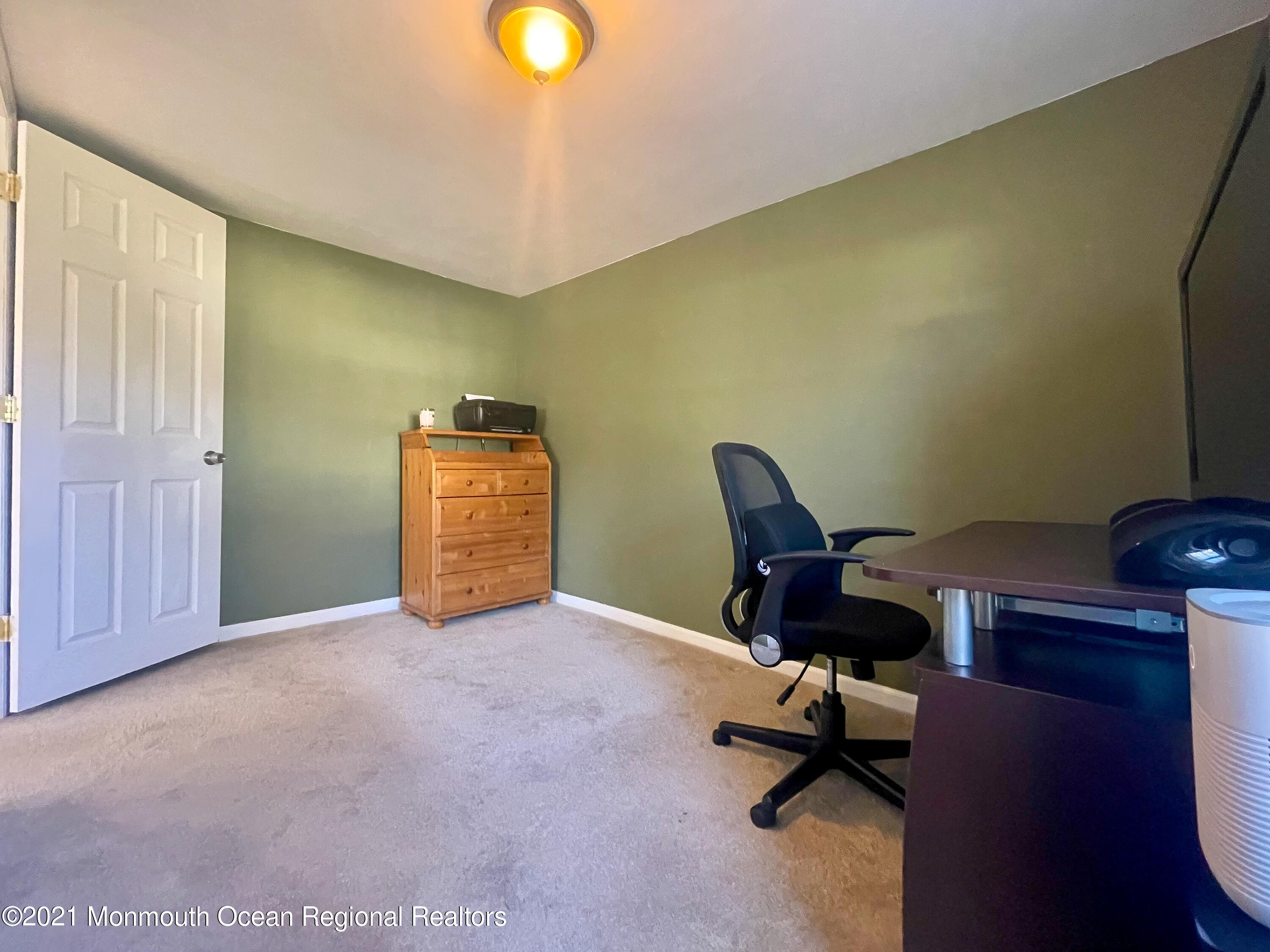 4 Griffith Street Freehold, NJ 07728 - Photo 16 of 26 4 Griffith Rd-1457