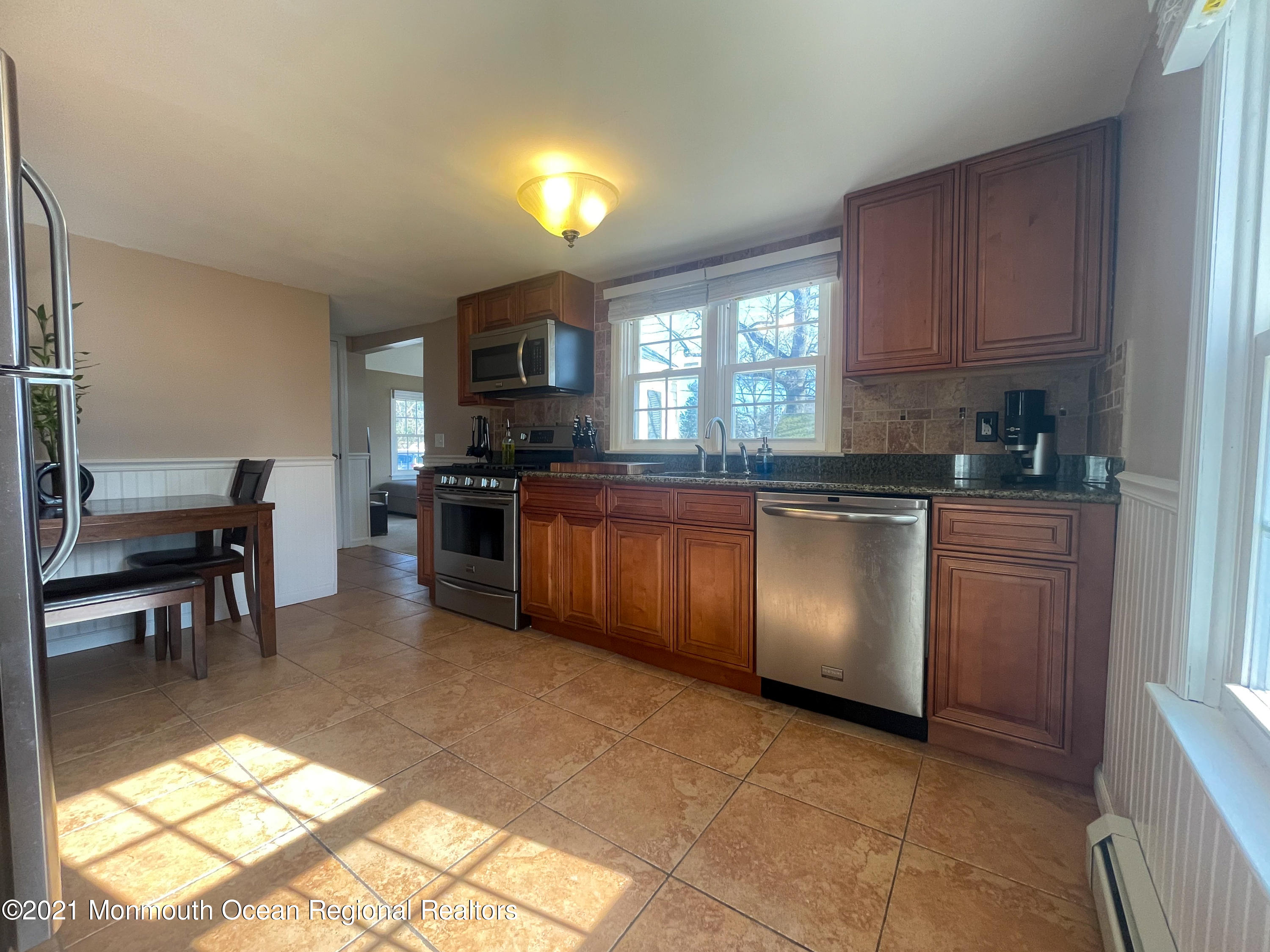 4 Griffith Street Freehold, NJ 07728 - Photo 9 of 26 4 Griffith Rd-1461