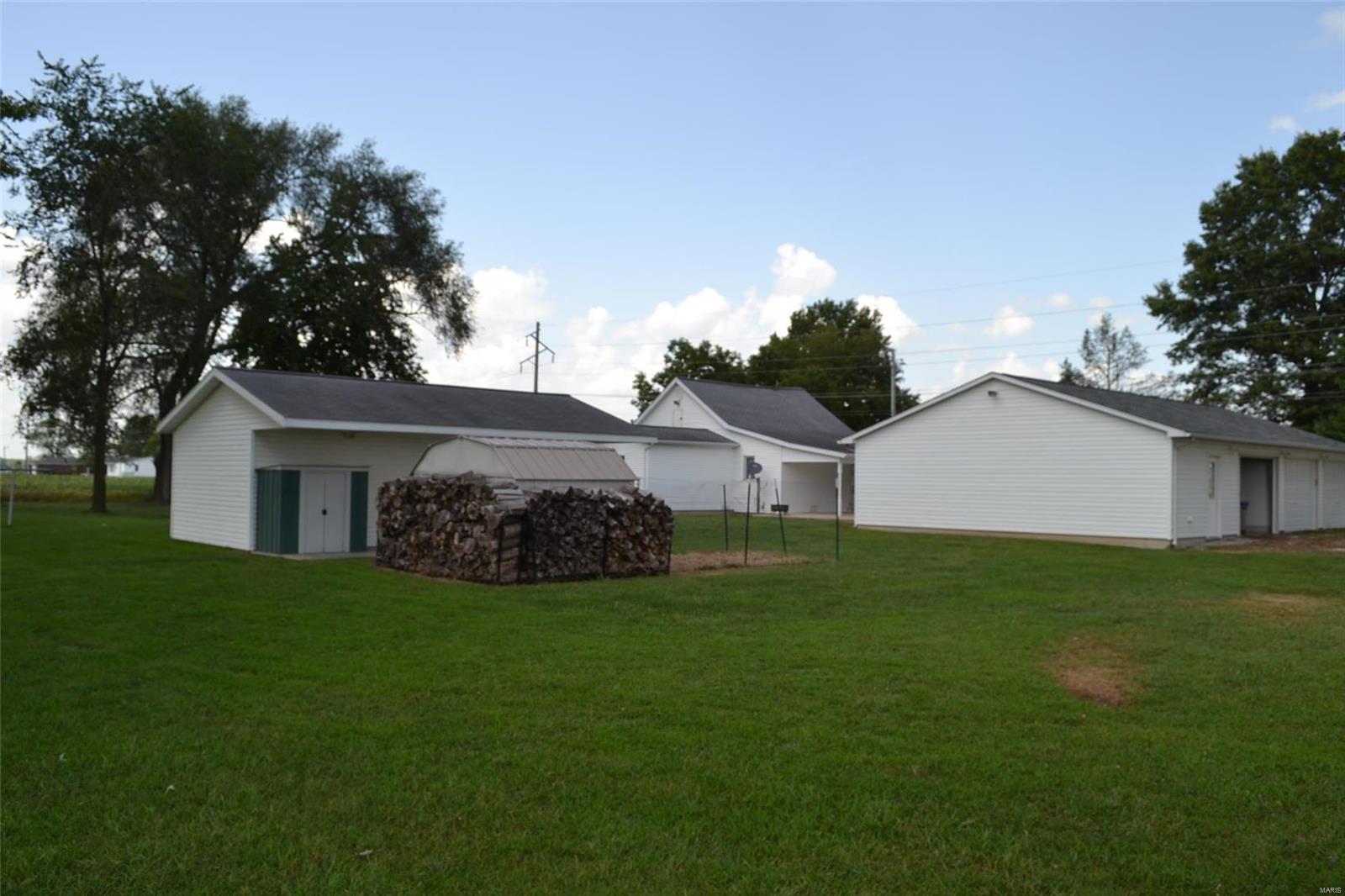 12180 Highline Road Breese, IL 62230 - Photo 22 of 28