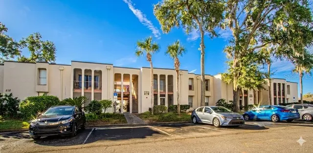 $135,000 | 518 Orange Drive, Unit 12, Altamonte Springs, FL 32701