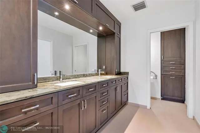 $852,000 | 9101 Southern Orchard Road North, Davie, FL 33328