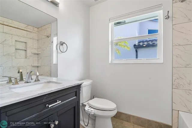 $852,000 | 9101 Southern Orchard Road North, Davie, FL 33328