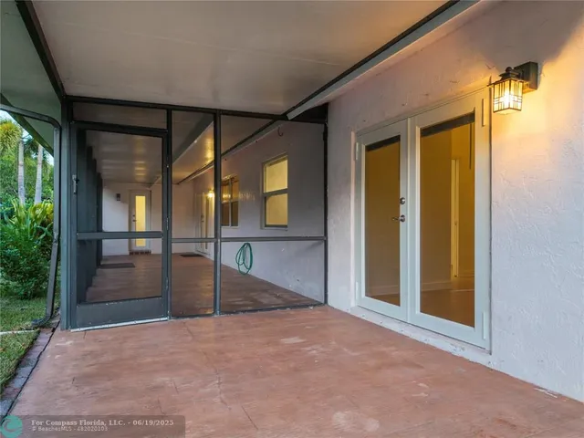 $852,000 | 9101 Southern Orchard Road North, Davie, FL 33328