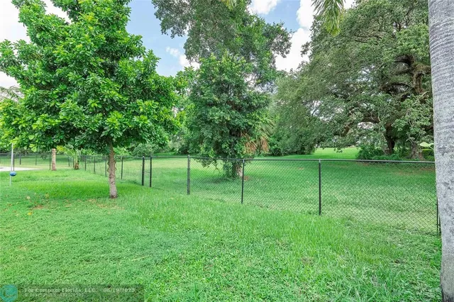 $852,000 | 9101 Southern Orchard Road North, Davie, FL 33328