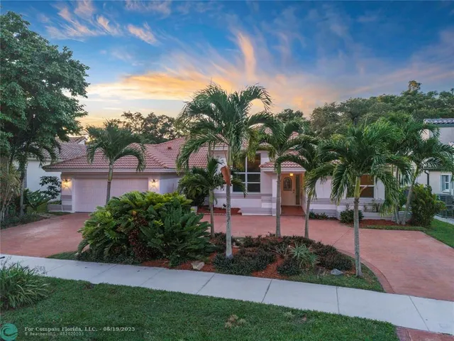 $852,000 | 9101 Southern Orchard Road North, Davie, FL 33328