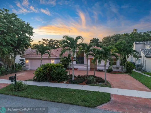 $852,000 | 9101 Southern Orchard Road North, Davie, FL 33328