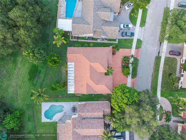 $852,000 | 9101 Southern Orchard Road North, Davie, FL 33328