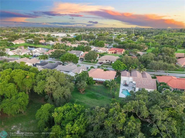 $852,000 | 9101 Southern Orchard Road North, Davie, FL 33328